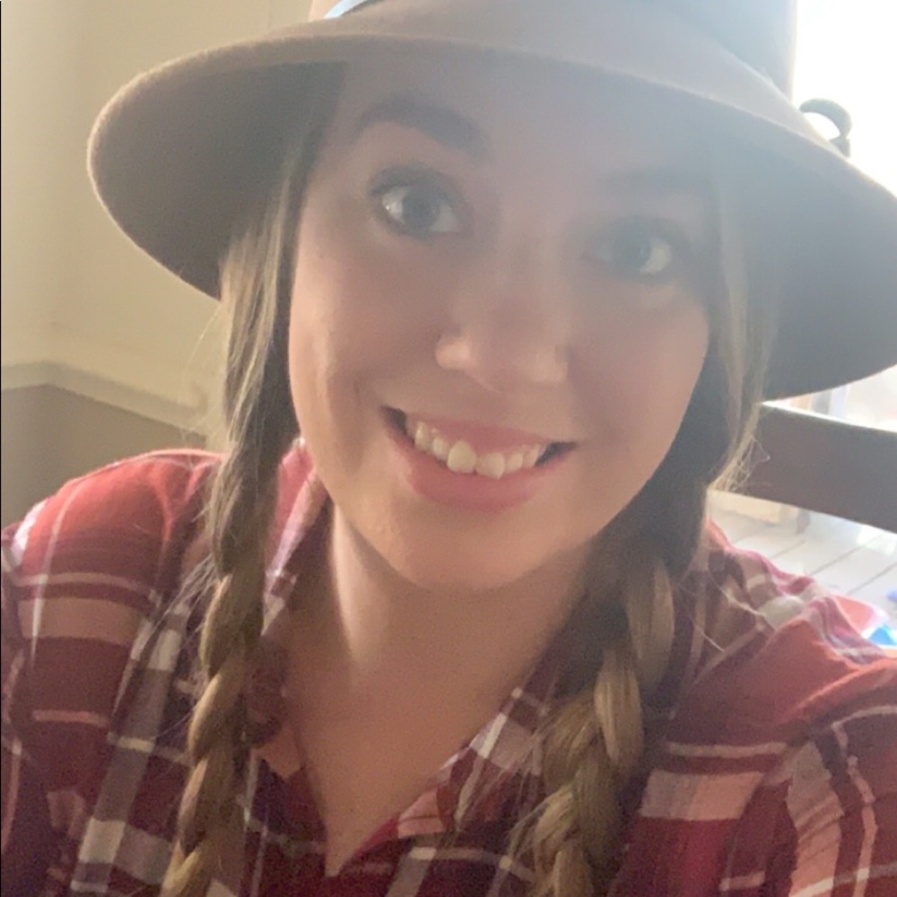 Meet your Posher, Rachel